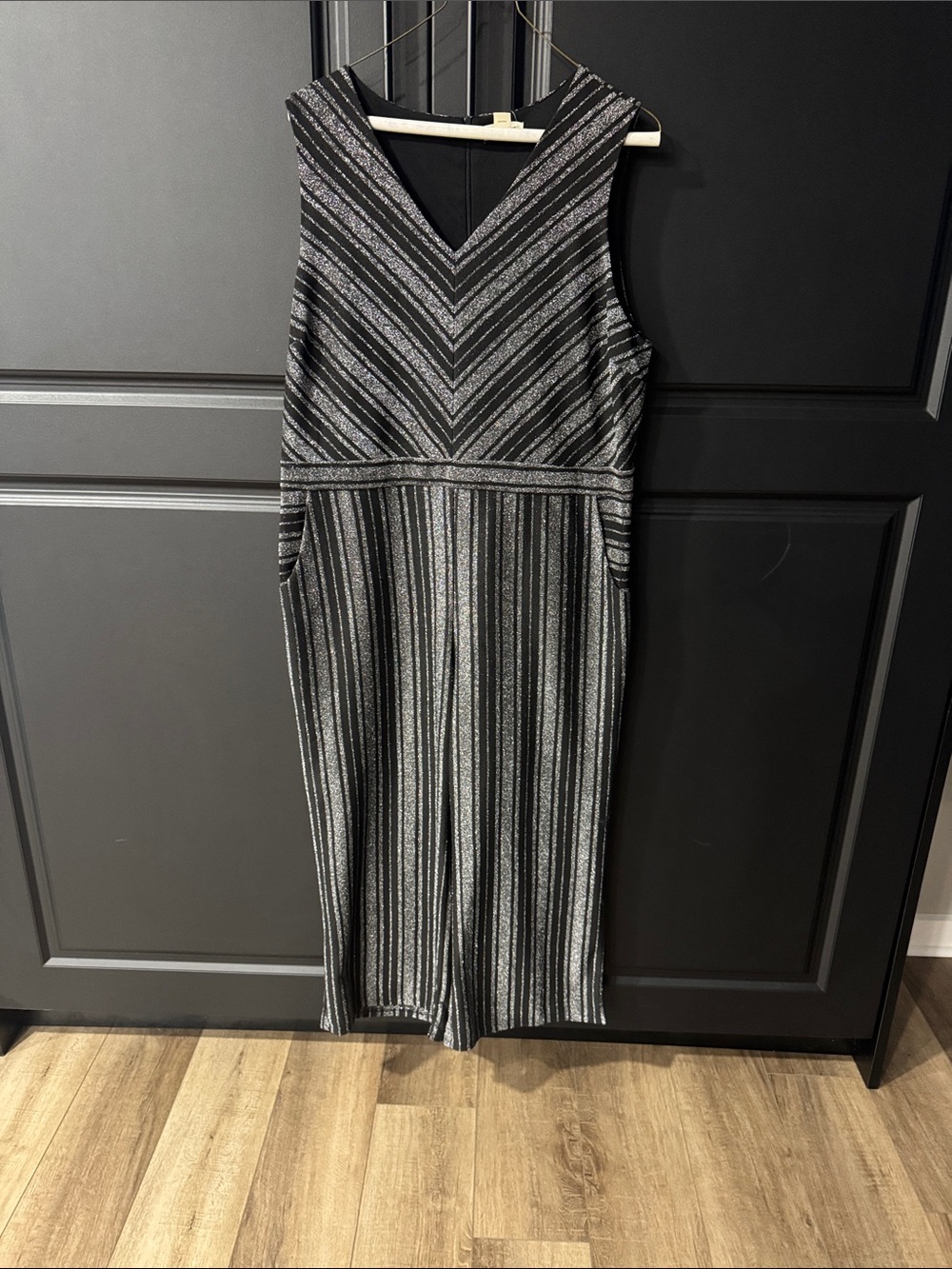 Metallic Striped V-Neck Sleeveless Jumpsuit - Black & Silver